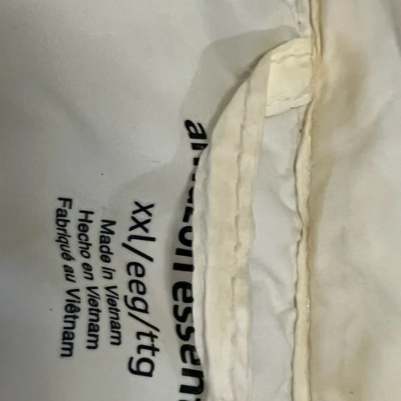 Amazon essentials Lightweight Jacket - Picture 9 of 12